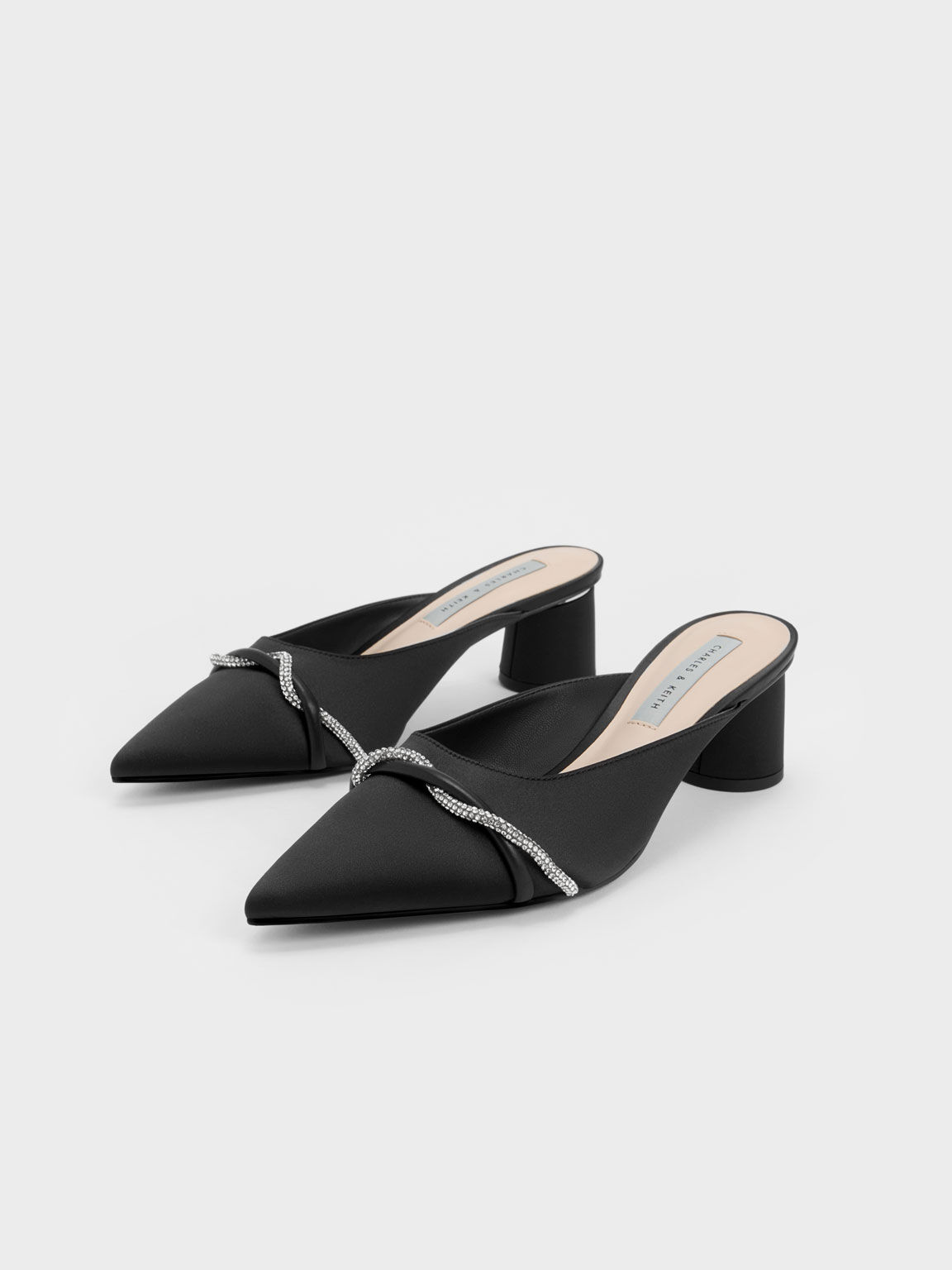 Sepatu Mules Satin Twist Detail, Black, hi-res