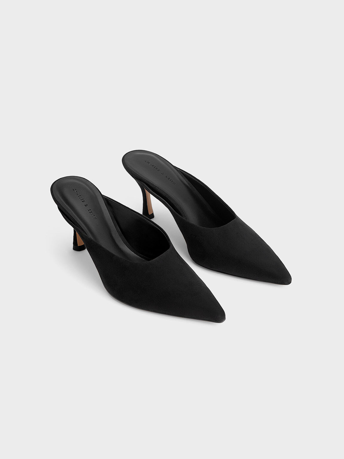 Sepatu Mules Textured Spool Heel, Black, hi-res