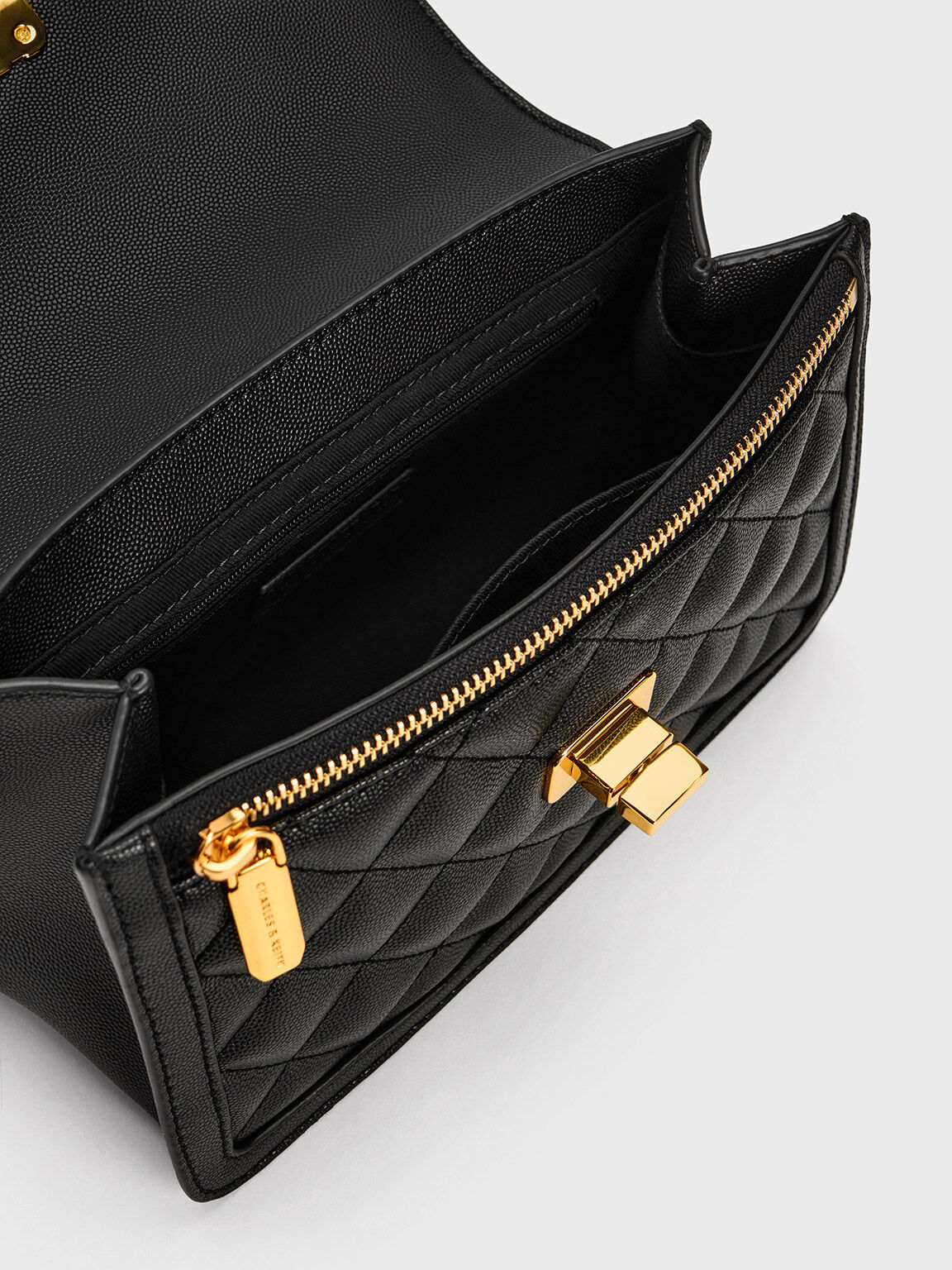 Charles and keith online quilted chain shoulder bag