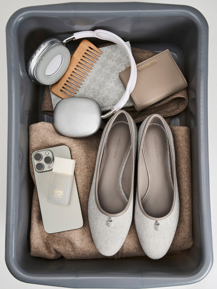 Sepatu Flats Ballet Two-Tone Griselda, Light Grey, hi-res