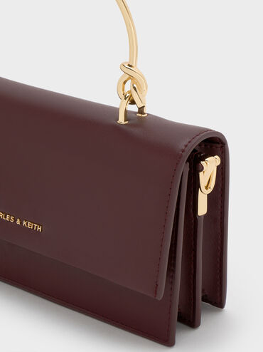 Dompet Panjang Sculptural-Handle Kristine, Wineberry Red, hi-res