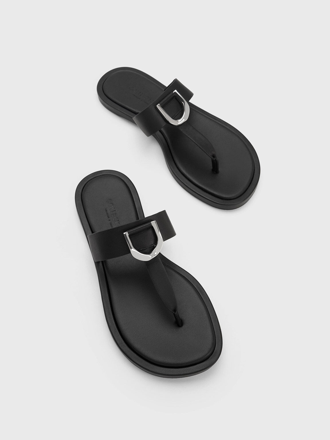Black Gabine Leather Thong Sandals CHARLES KEITH ID