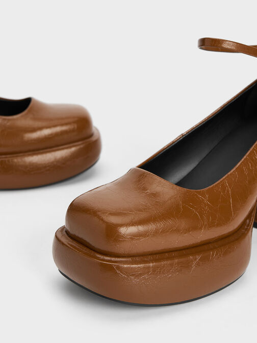 Sepatu Platform Pumps Crinkle-Effect Monique, Brown, hi-res