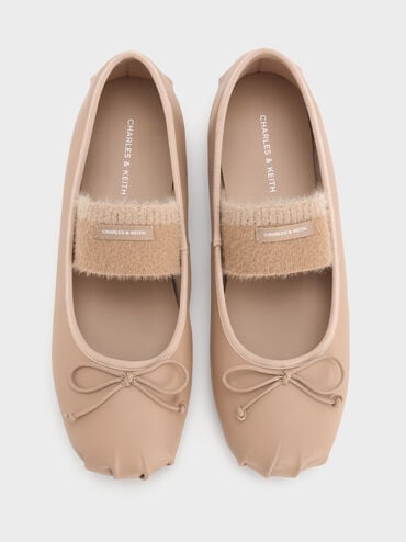 Sepatu Flats Mary Jane Furry-Strap Bow Winona, Nude, hi-res