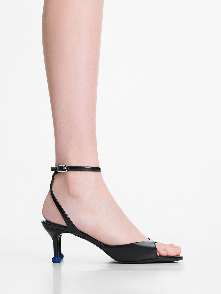 Sepatu Pumps Sculptural Heel Ankle-Strap, Black, hi-res