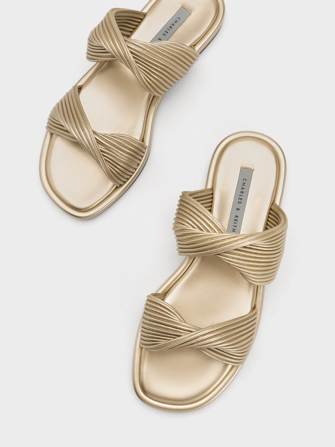 Sandal Twist Strap Pleated, Gold, hi-res