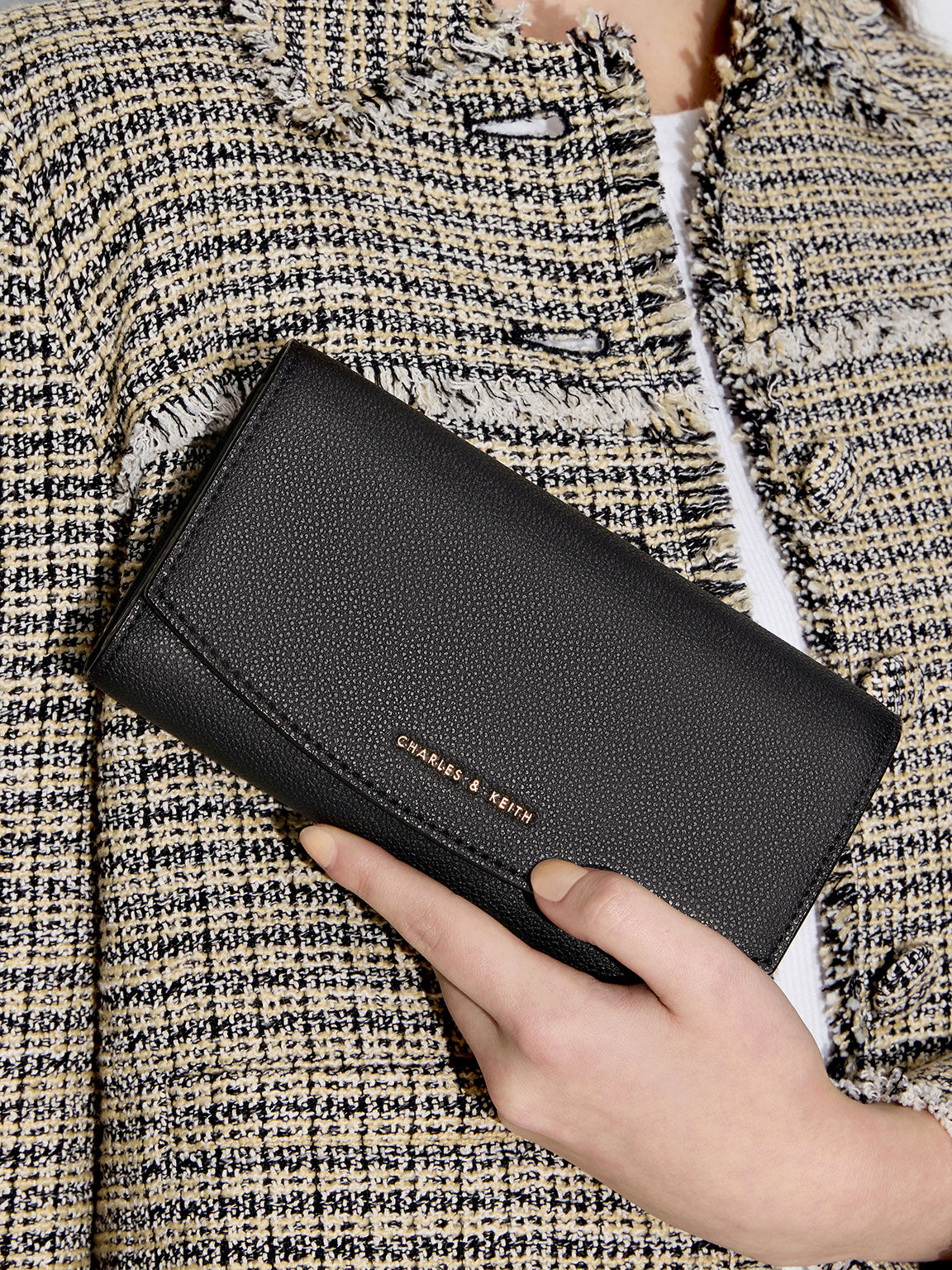 Black Curved Flap Long Wallet CHARLES KEITH ID