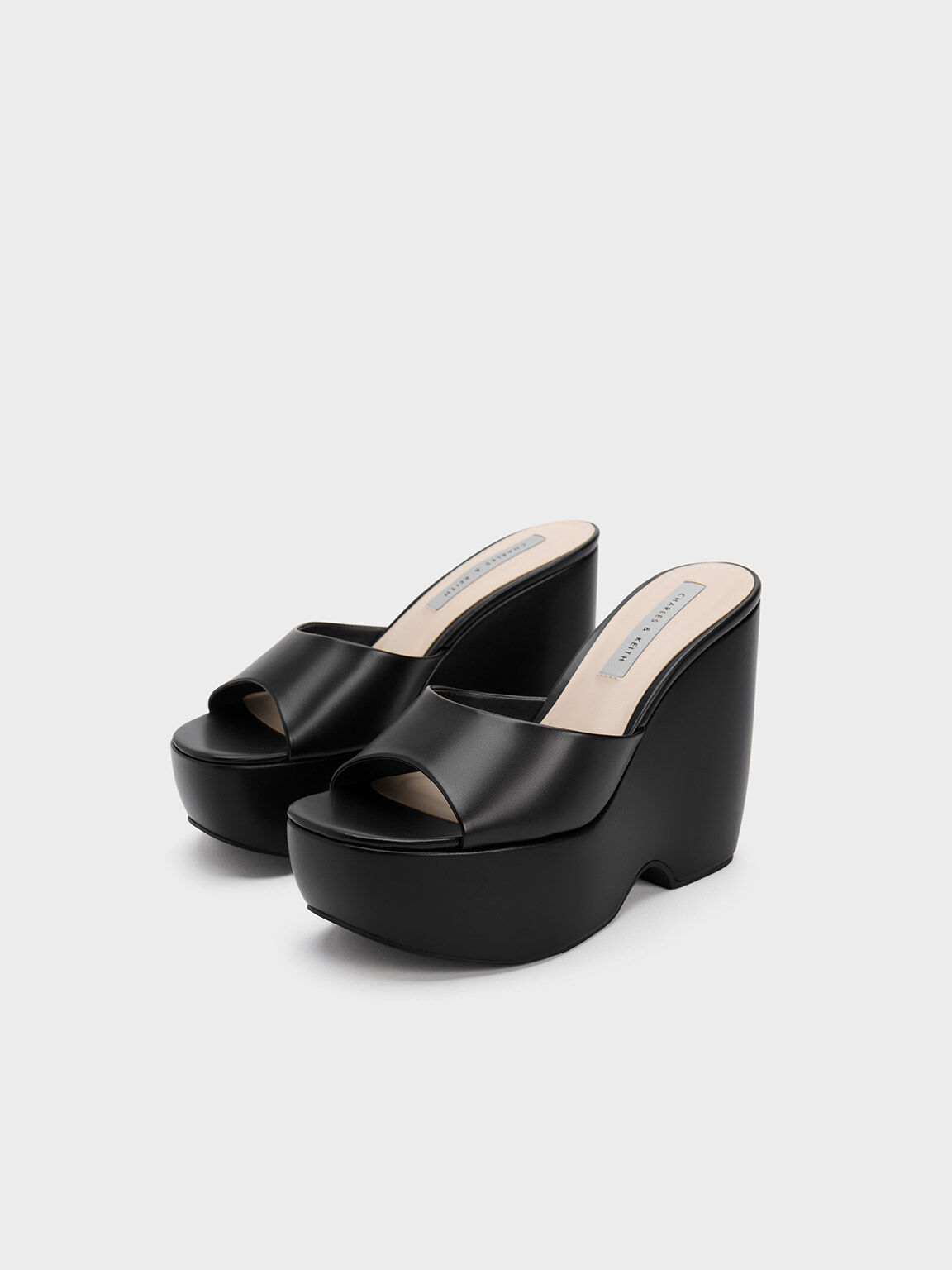 Black chunky wedges 2025