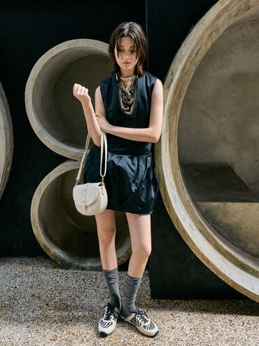 Tas Saddle Belted Beryl, Cream, hi-res