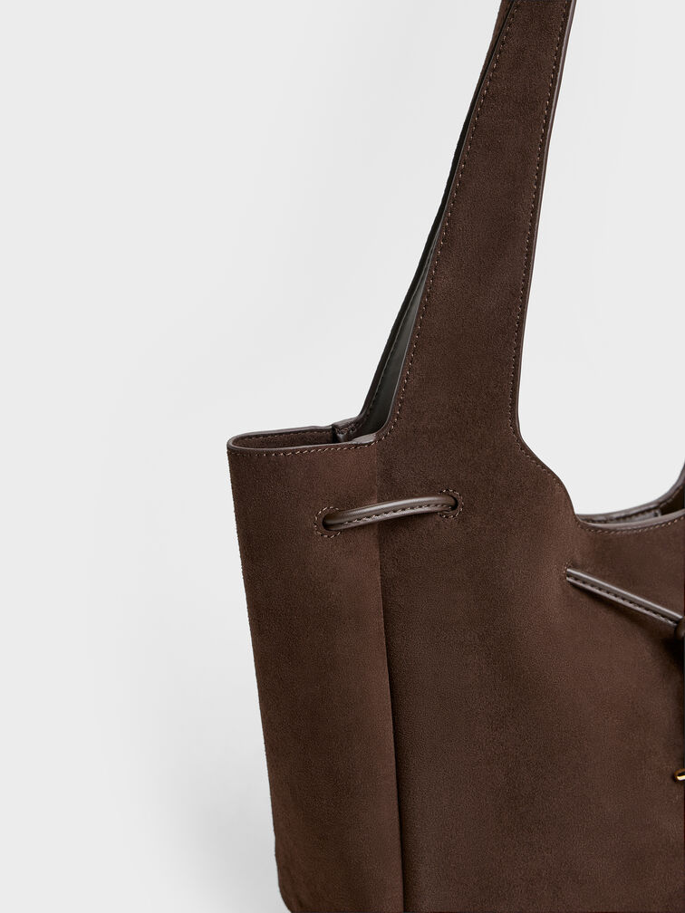 Tas Tote Drawstring Metallic-Knot Mila Recycled Suede, Espresso Brown, hi-res