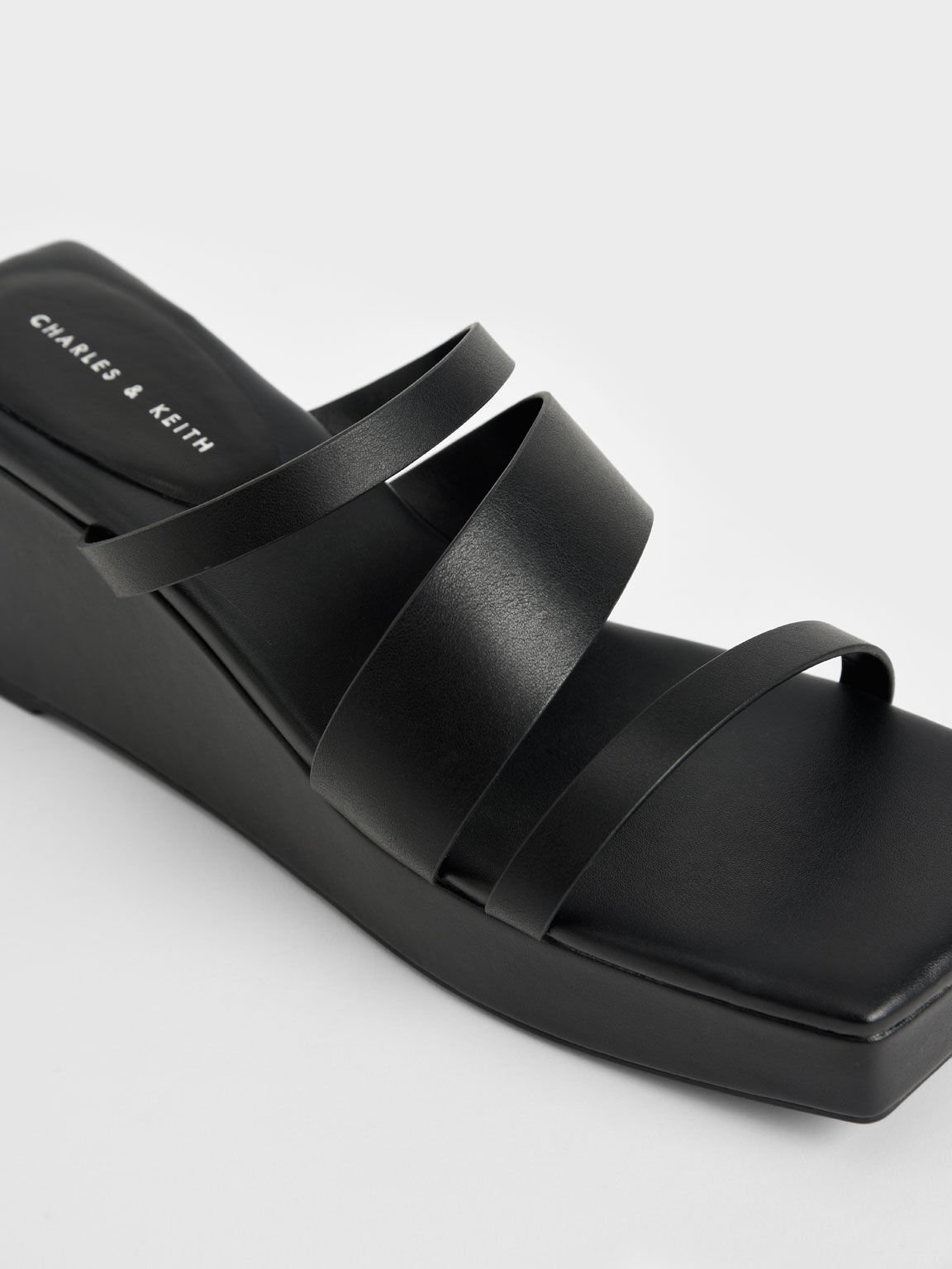 Sepatu Wedges Platform Asimetris, Black, hi-res