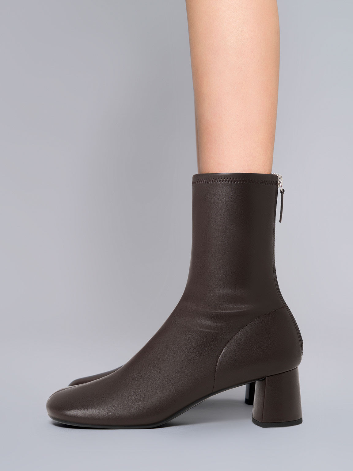 Sepatu Boots Ankle Round -Toe Zip-Up, Dark Brown, hi-res