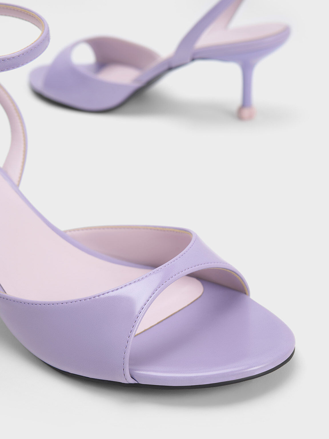 Sepatu Pumps Sculptural Heel Ankle-Strap, Purple, hi-res