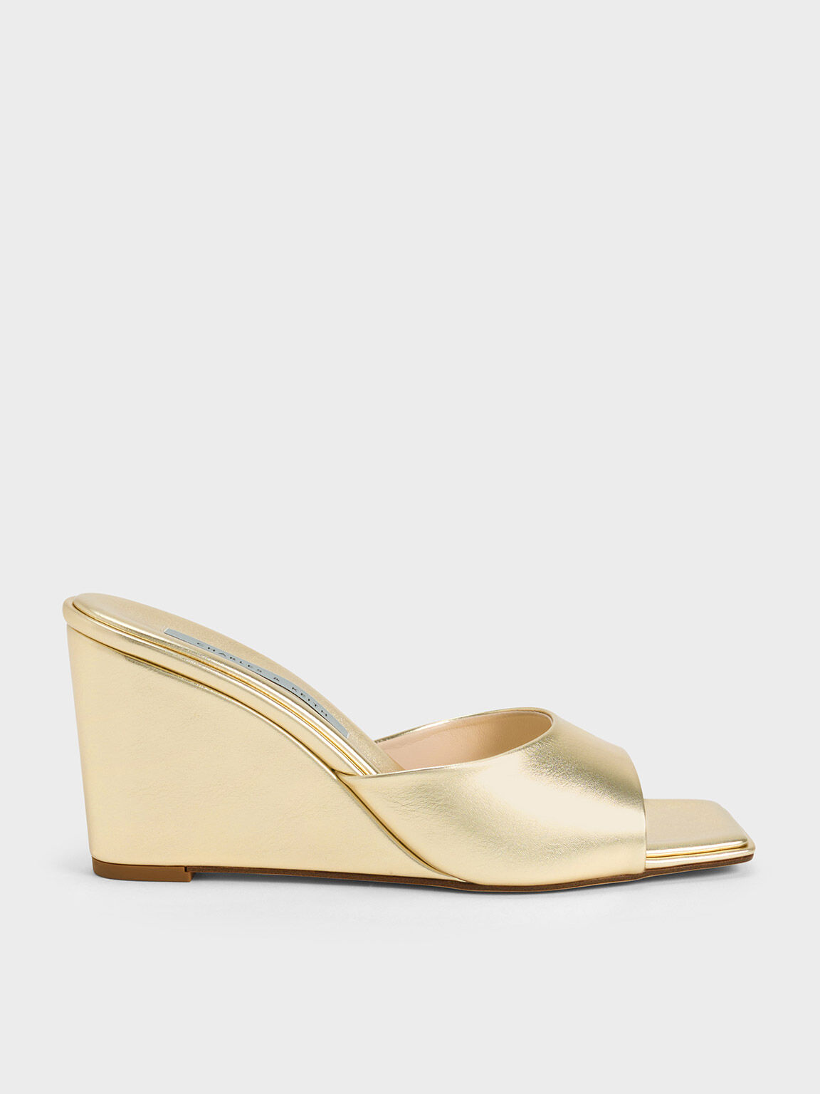 Sepatu Wedges Square-Toe Metallic, Gold, hi-res