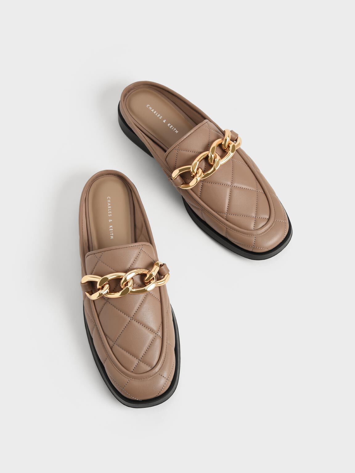 Sepatu Mules Quilted Chain Loafer, Camel, hi-res