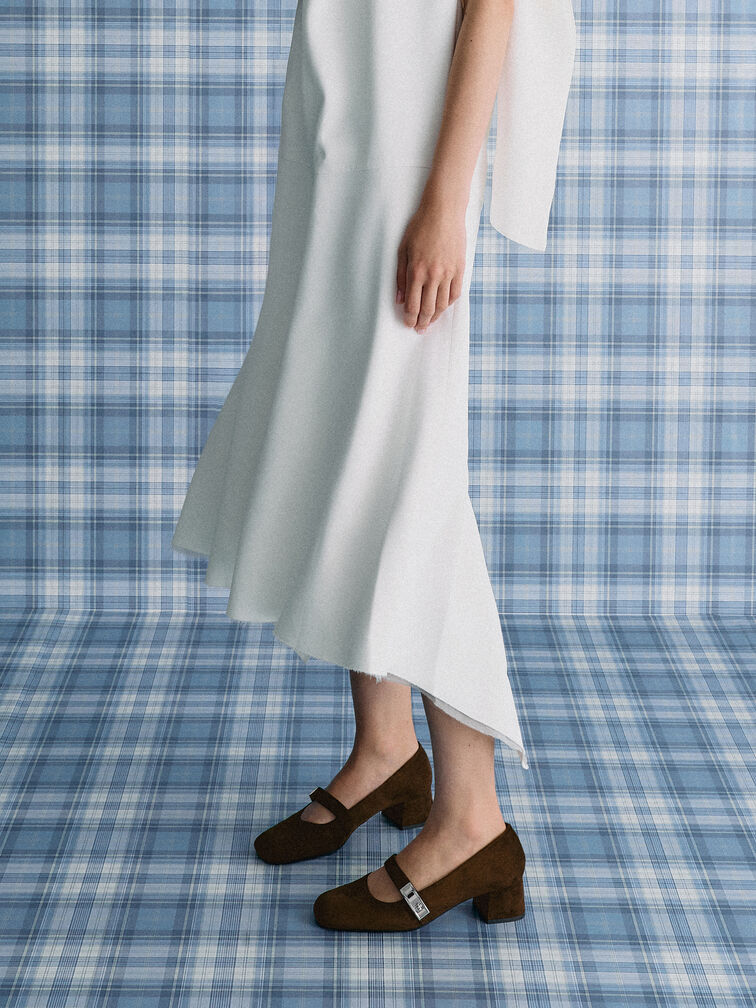 Sepatu Pumps Mary Jane Metallic-Buckle Lando Faux Suede, Dark Brown Textured, hi-res