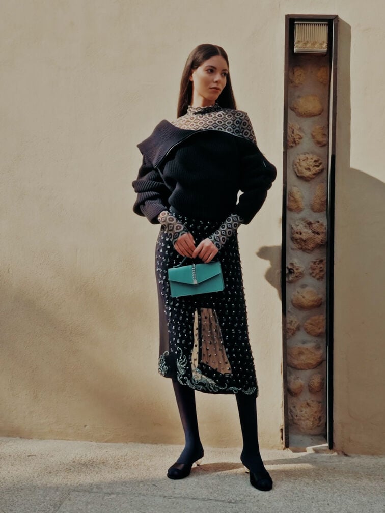 Sepatu Mules Crystal-Heel Satin, Black Textured, hi-res