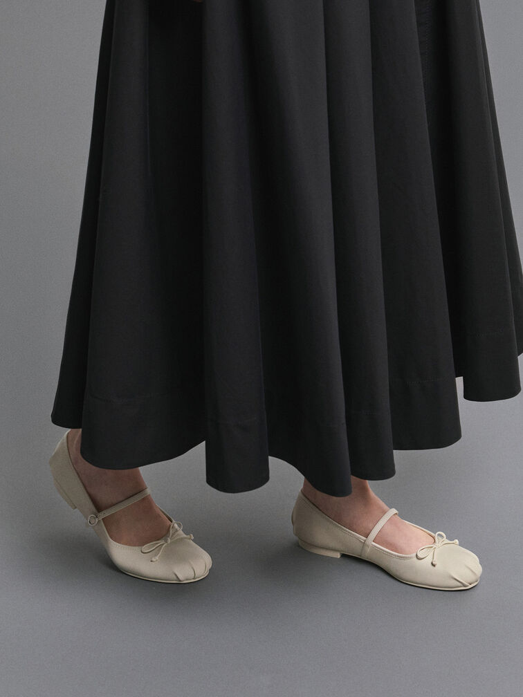 Sepatu Flats Mary Jane Bow Emiko, Chalk, hi-res