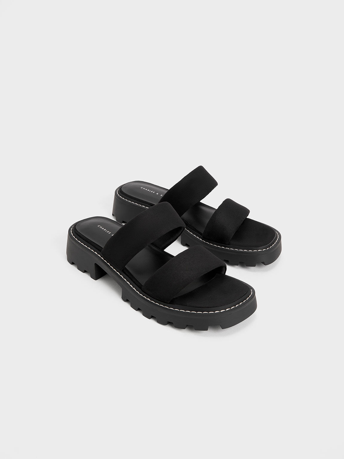 Sepatu Sliders Strap Double Padded, Black, hi-res