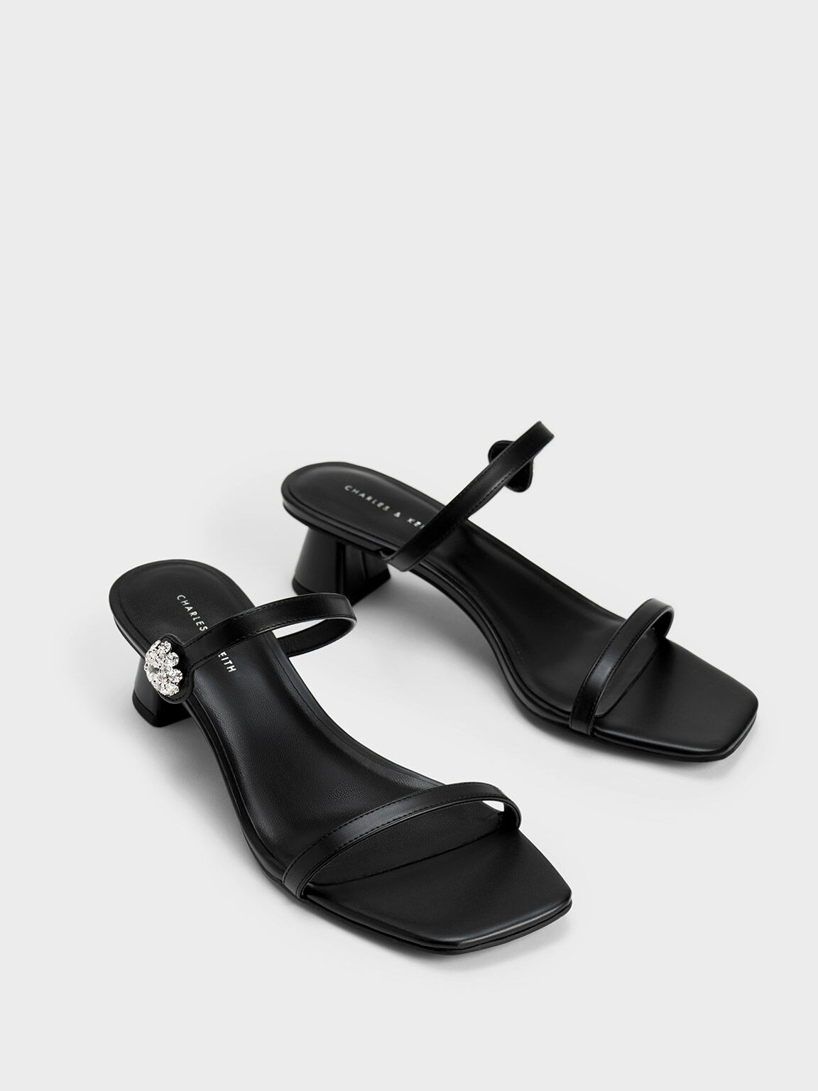 Sepatu Mules Trapeze Heel Gem Embellished, Black, hi-res
