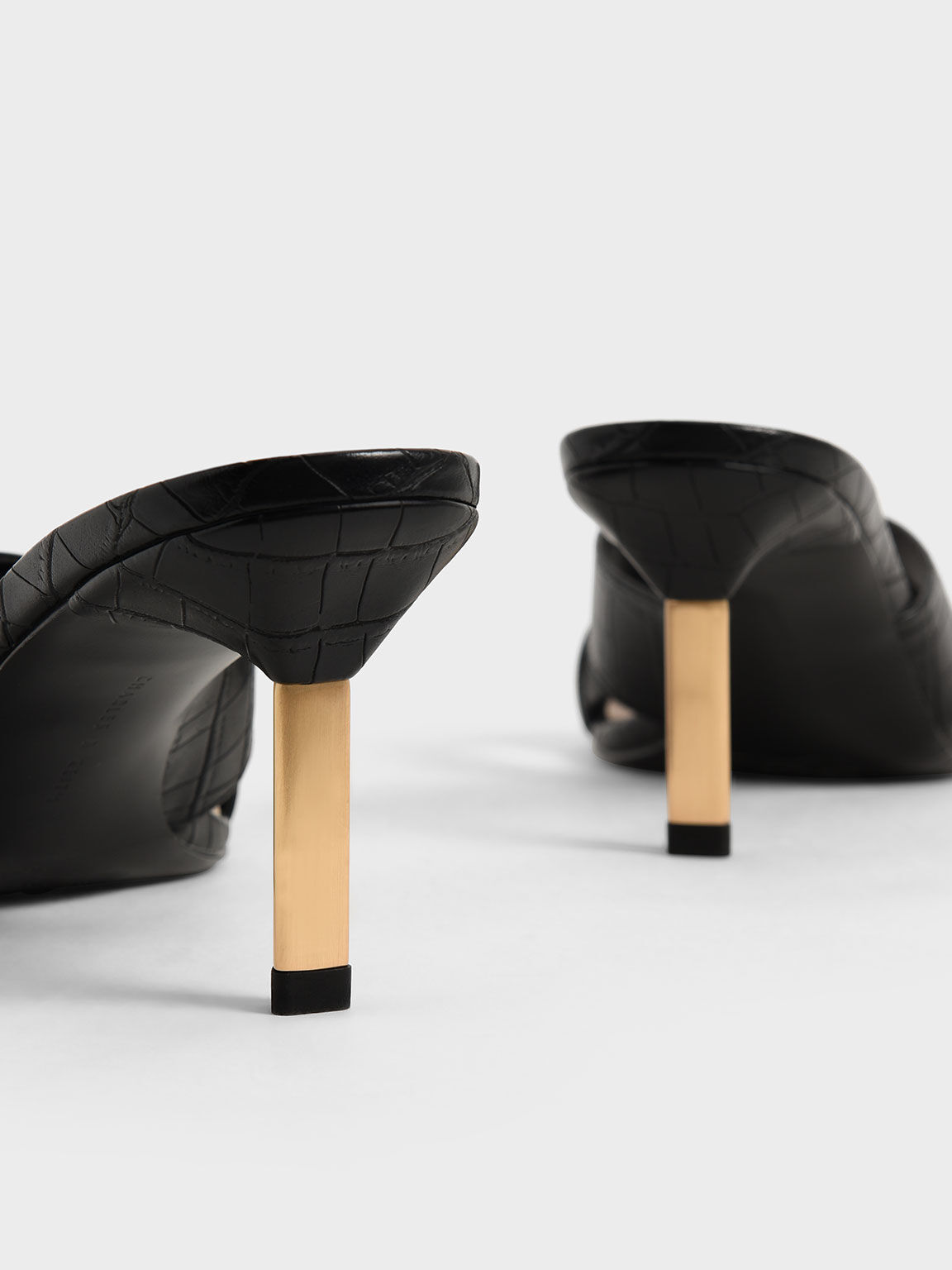 Sepatu Mules Blade Heel Crossover Croc-Effect Metallic, Animal Print Black, hi-res