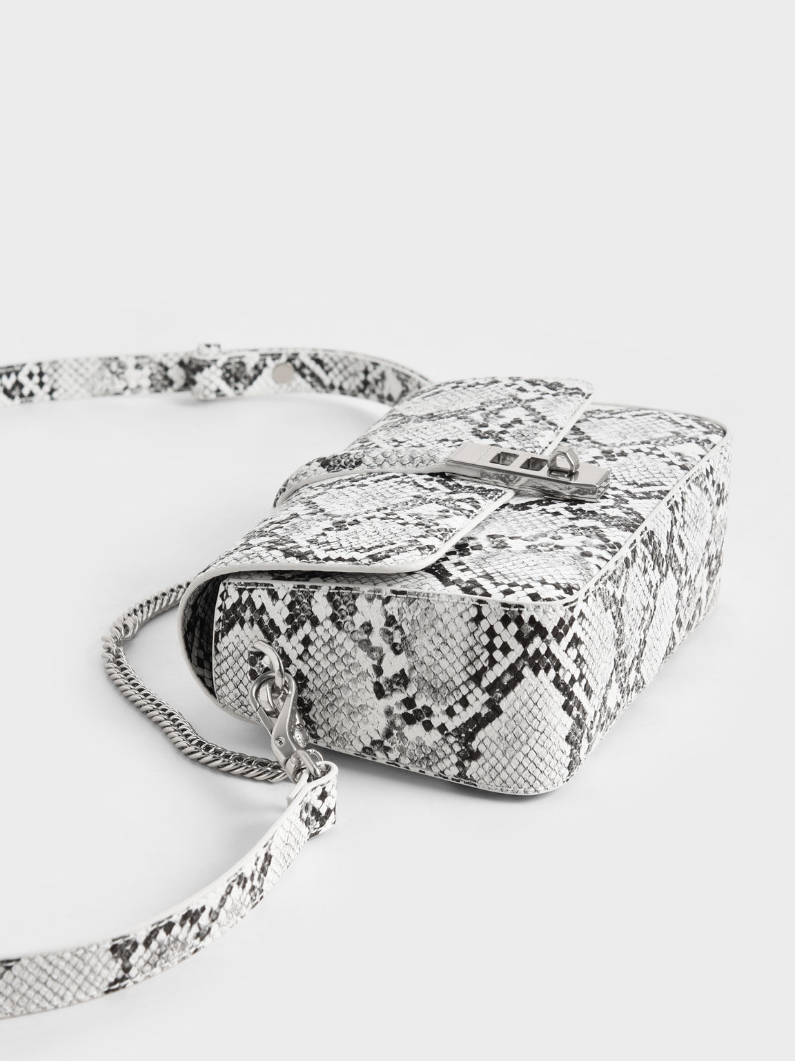 Snake-Print Chain Handle Bag, White, hi-res