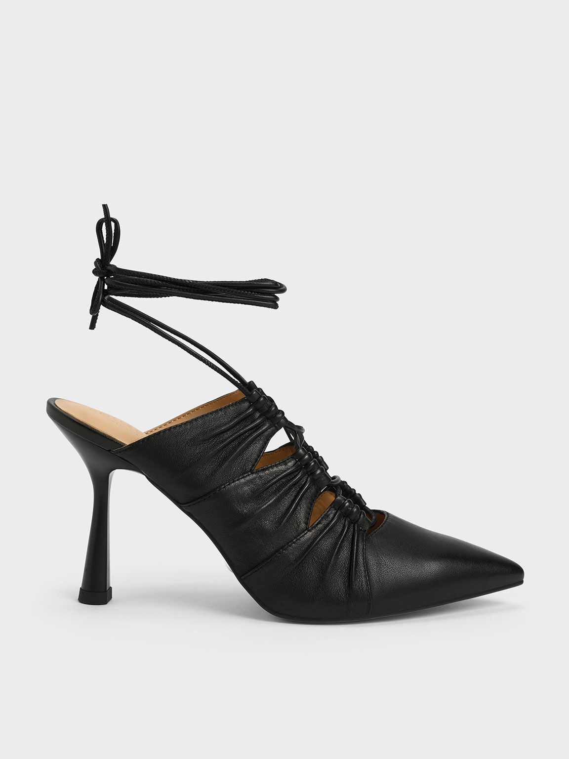 Sepatu Pumps Landis Leather Tie-Around, Black, hi-res