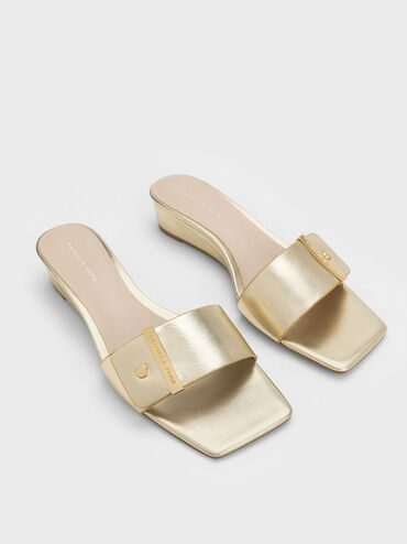 Sepatu Wedges Square-Toe Metallic Accent, Gold, hi-res