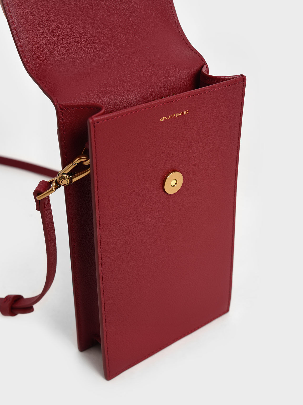 Koleksi Lunar New Year: Pouch Phone Gabine Leather, Red, hi-res