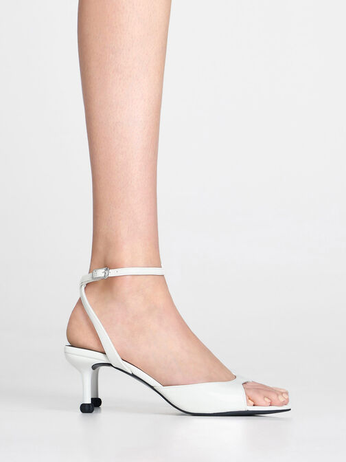 Sepatu Pumps Sculptural Heel Ankle-Strap, White, hi-res