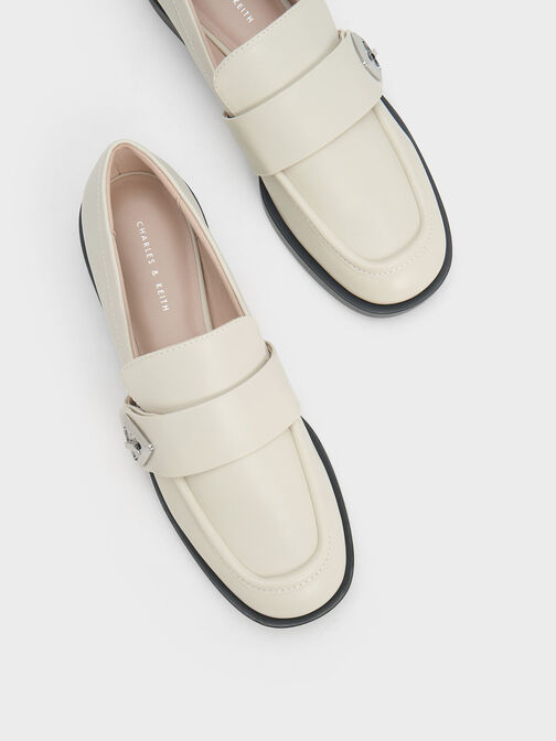 Sepatu Loafers Trice Metallic Accent, Chalk, hi-res