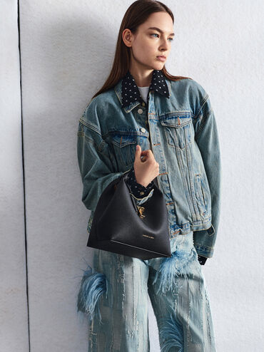 Tas Bucket Turn-Lock Chance Recycled Leather, Black, hi-res