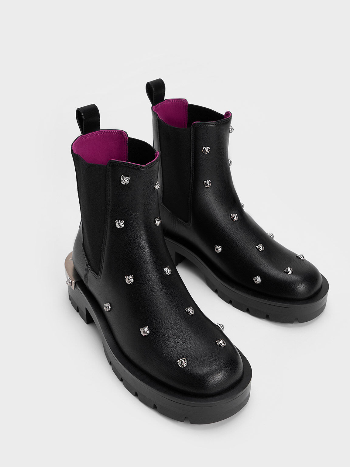 Sepatu Boots Chelsea Studded Lotso, Black, hi-res