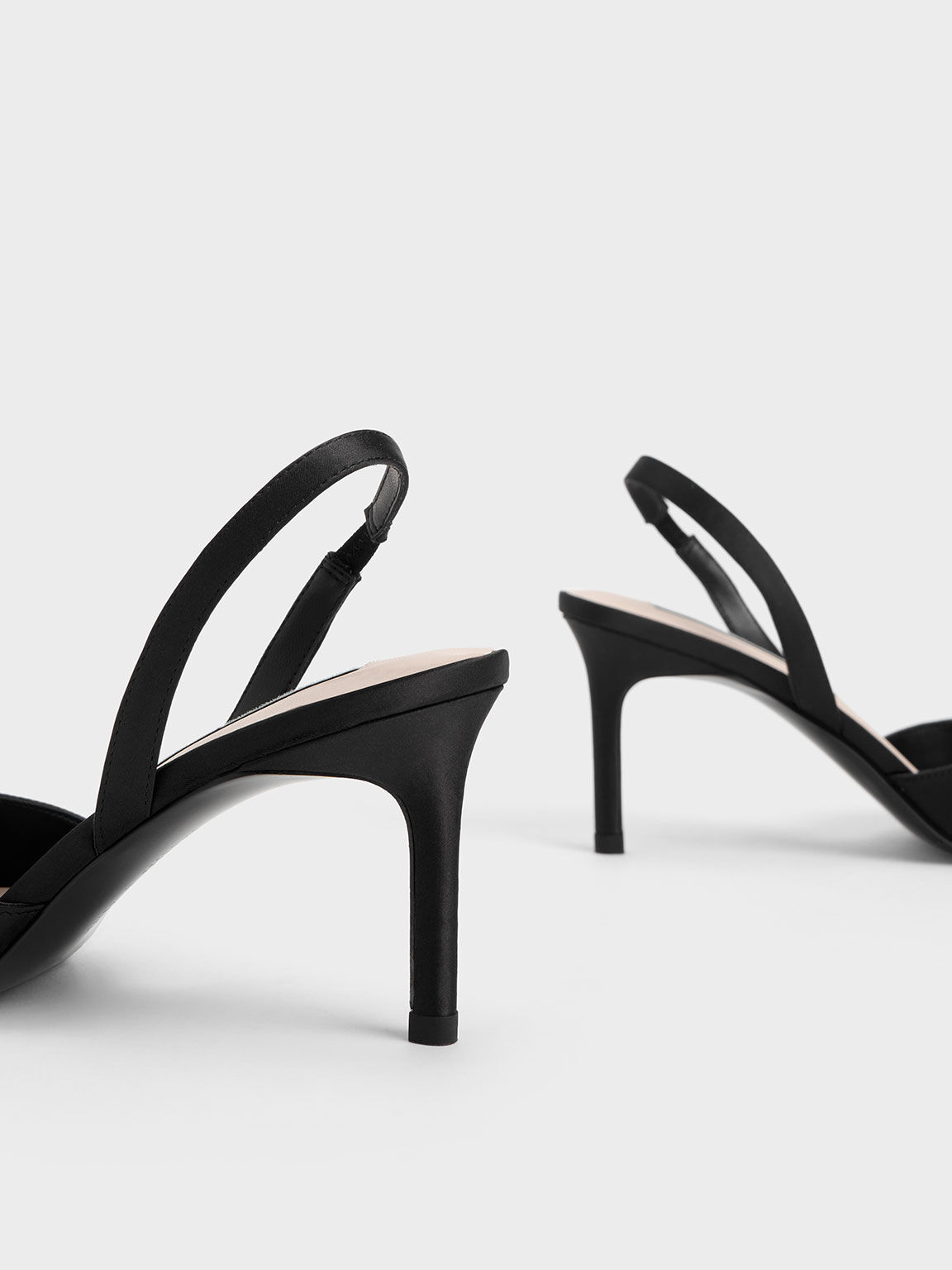 Sepatu Pumps Slingback Satin Twist Detail, Black, hi-res