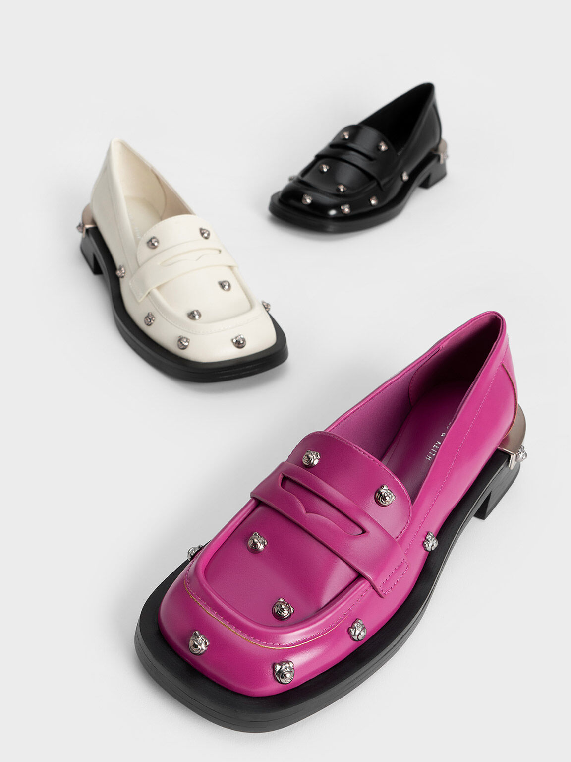 Sepatu Penny Loafers Studded Lotso, Fuchsia, hi-res