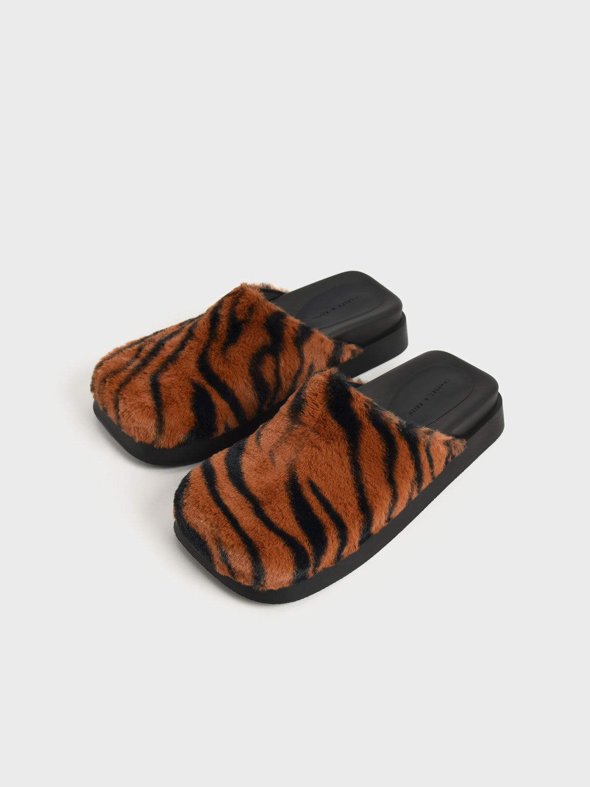 Sepatu Mules Marcy Furry Flat, Animal Print Orange, hi-res