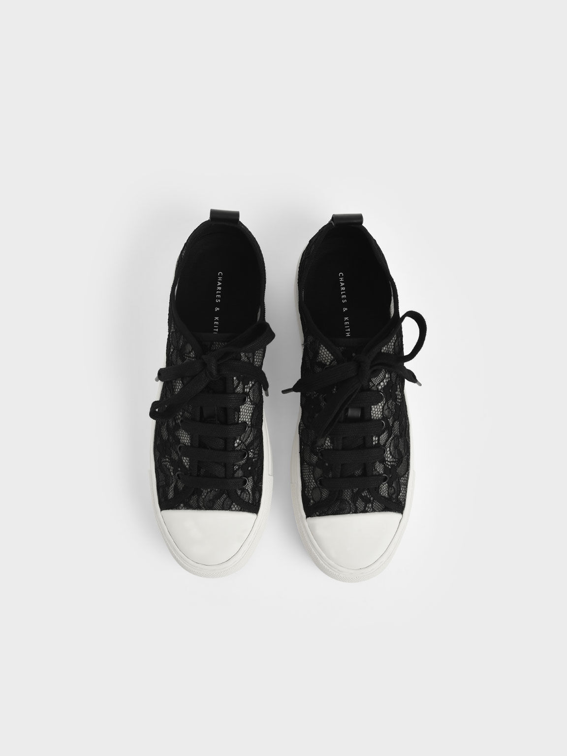 Sepatu Sneakers Lace Low-Top, Black, hi-res