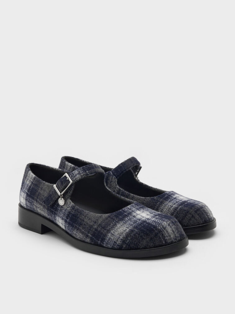 Sepatu Mary Jane Buckled Circle-Charm, Dark Grey, hi-res