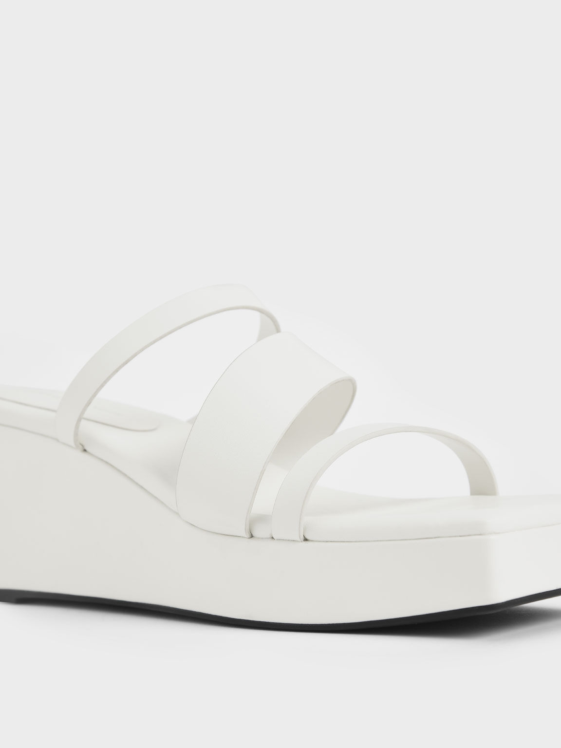 Sepatu Wedges Platform Asimetris, White, hi-res