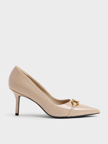 Sepatu Pumps Pointed Metallic-Buckle Patent, Nude, hi-res