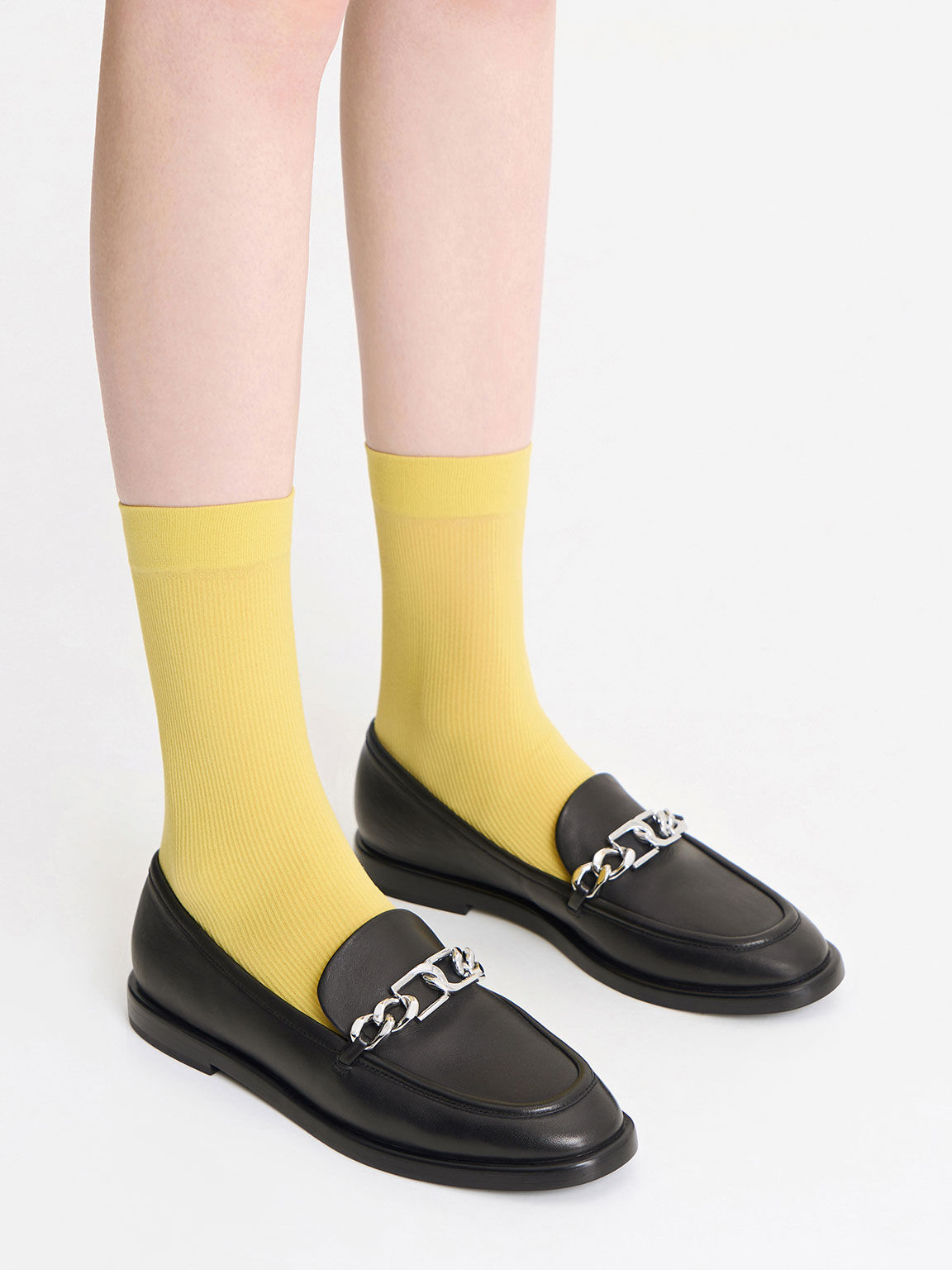 Sepatu Loafers Chain-Link Gabine, Black, hi-res