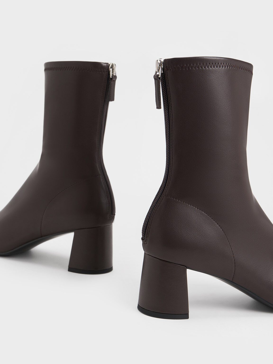 Sepatu Boots Ankle Round -Toe Zip-Up, Dark Brown, hi-res