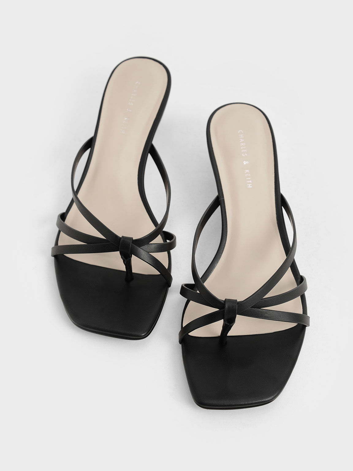 Black Strappy Heeled Toe-Loop Sandals - CHARLES & KEITH ID