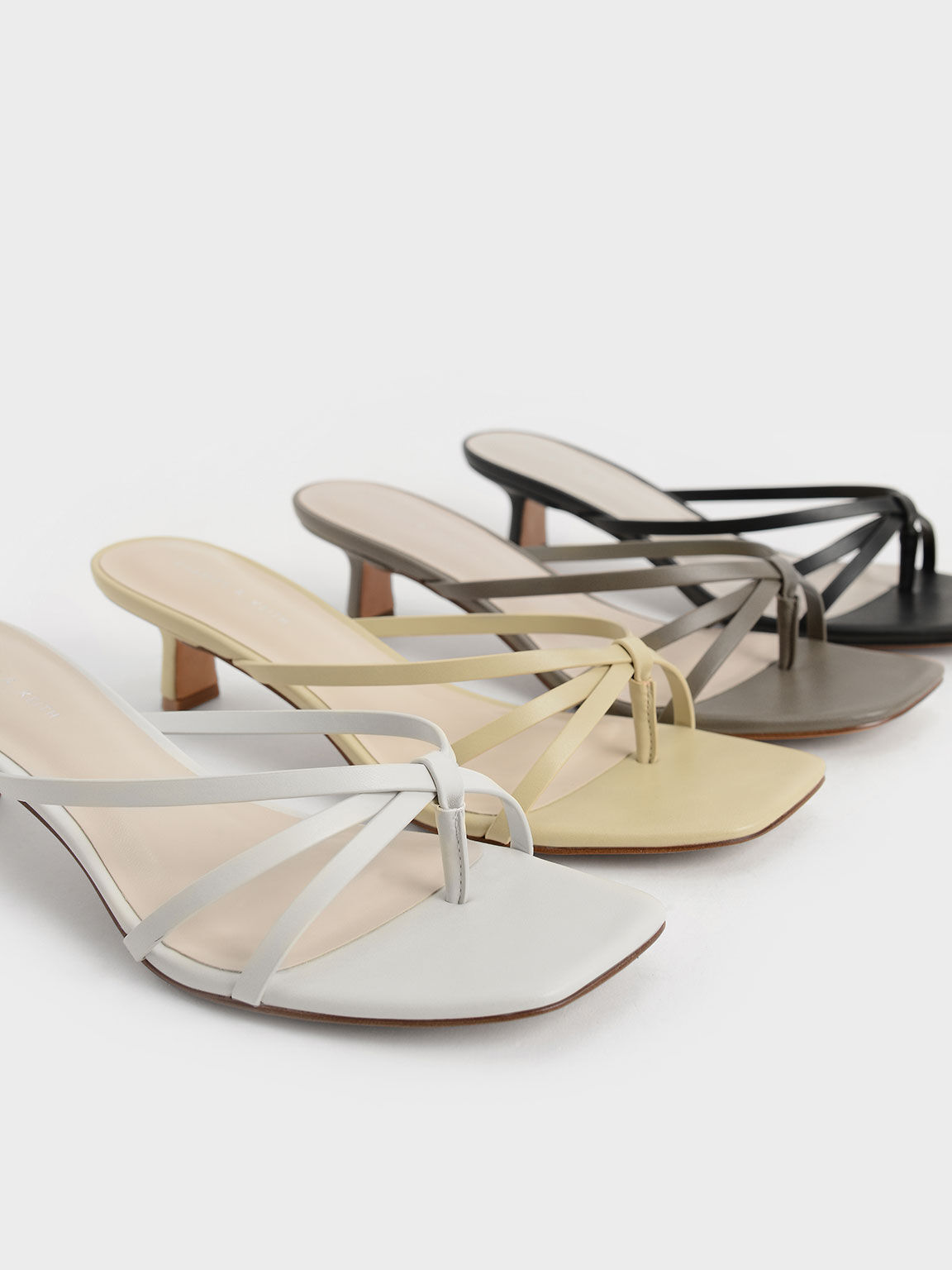 Black Sandal Heeled Strappy Toe-Loop 
