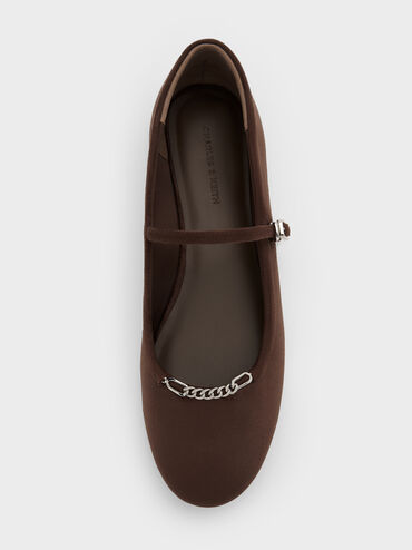 Sepatu Mary Jane Flats Shila Chain Faux Suede, Dark Brown Textured, hi-res