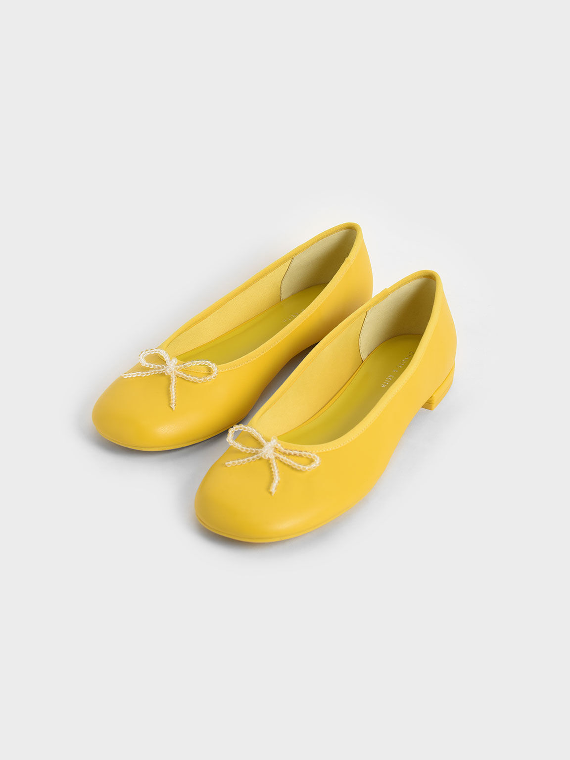 Sepatu Flat Ballerina Bead Embellished Bow-Tie, Yellow, hi-res