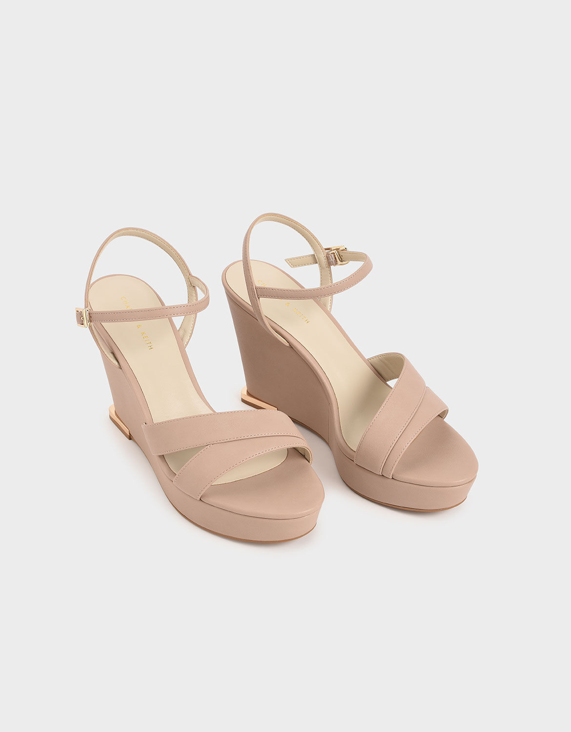 Nude Sepatu Asymmetric Strap Platform 