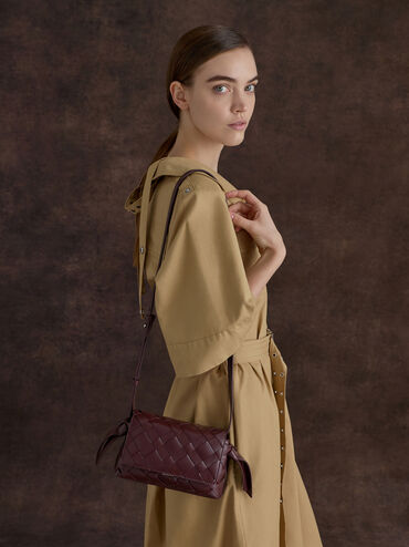 Tas Selempang Woven Ivette, Wineberry Red, hi-res