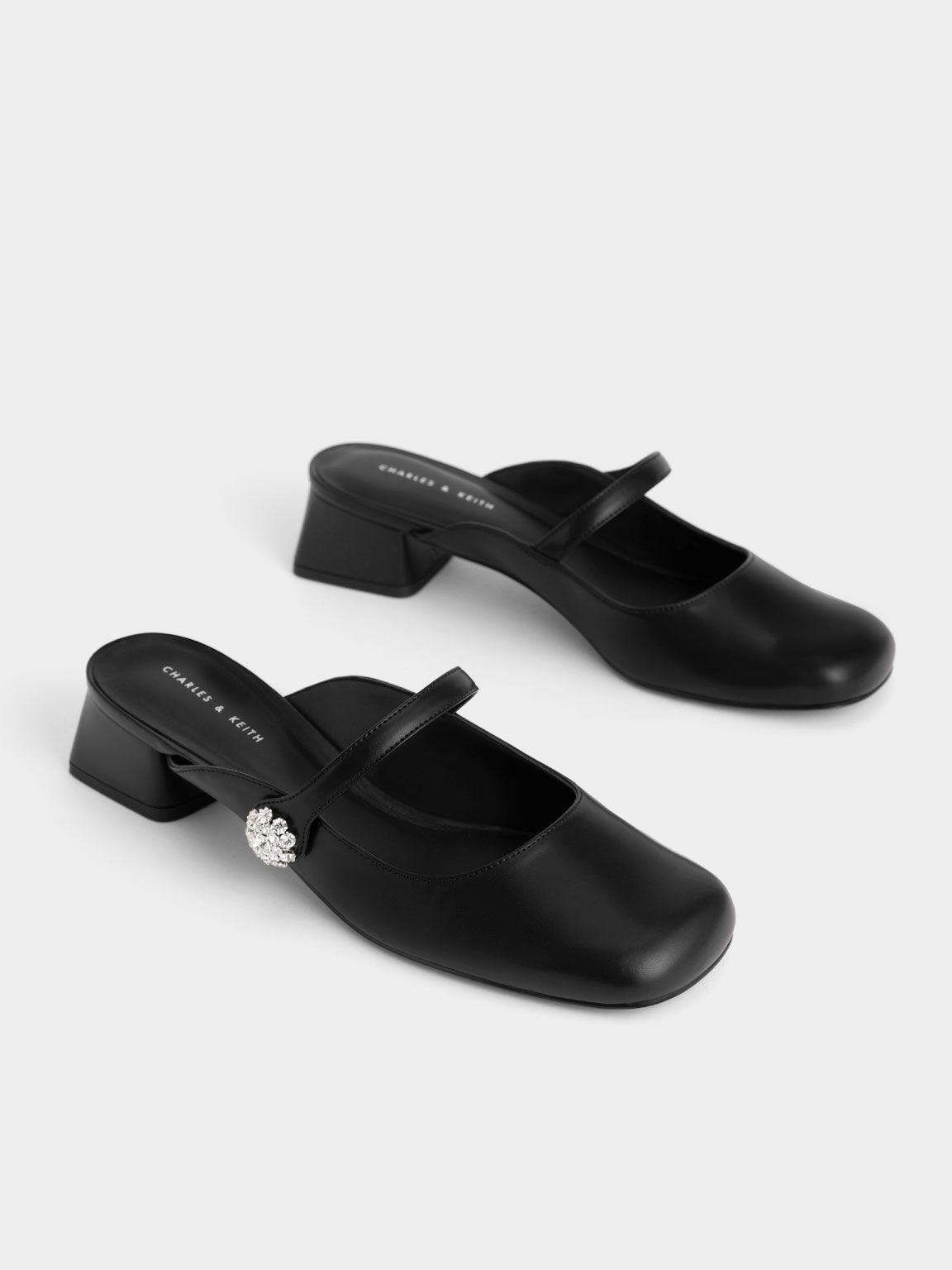 Sepatu Pumps Gem-Embellished Trapeze Heel, Black, hi-res