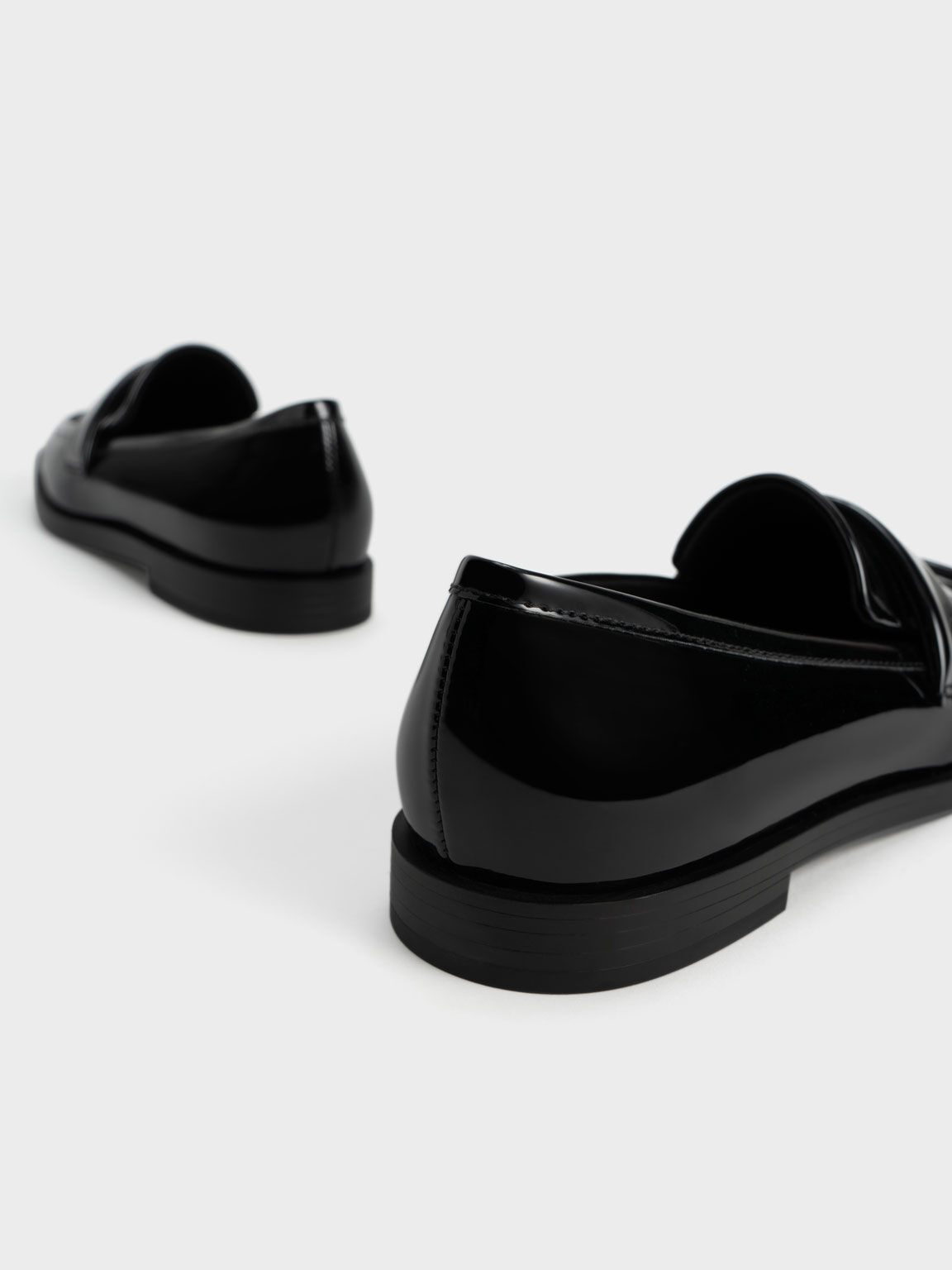 Sepatu Penny Loafers Patent Square-Toe, Black Textured, hi-res